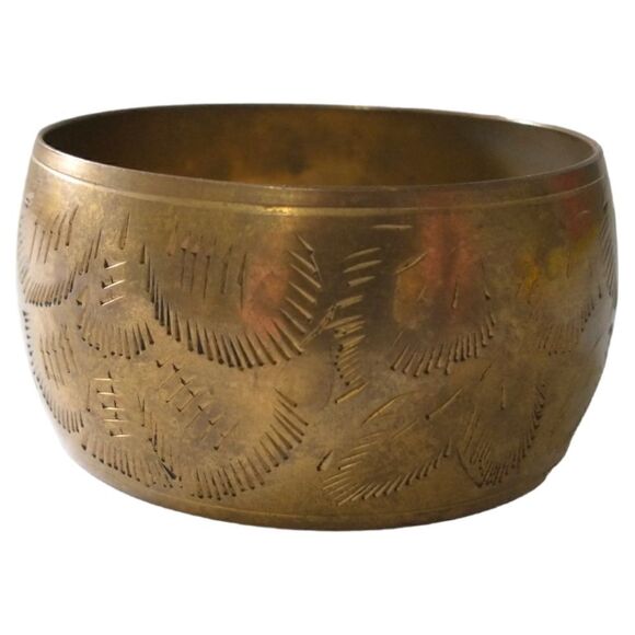 Vintage Etched Brass Bangle Bracelet Engraved Estate Bronze Patina Chunky Boho. - Picture 10 of 16
